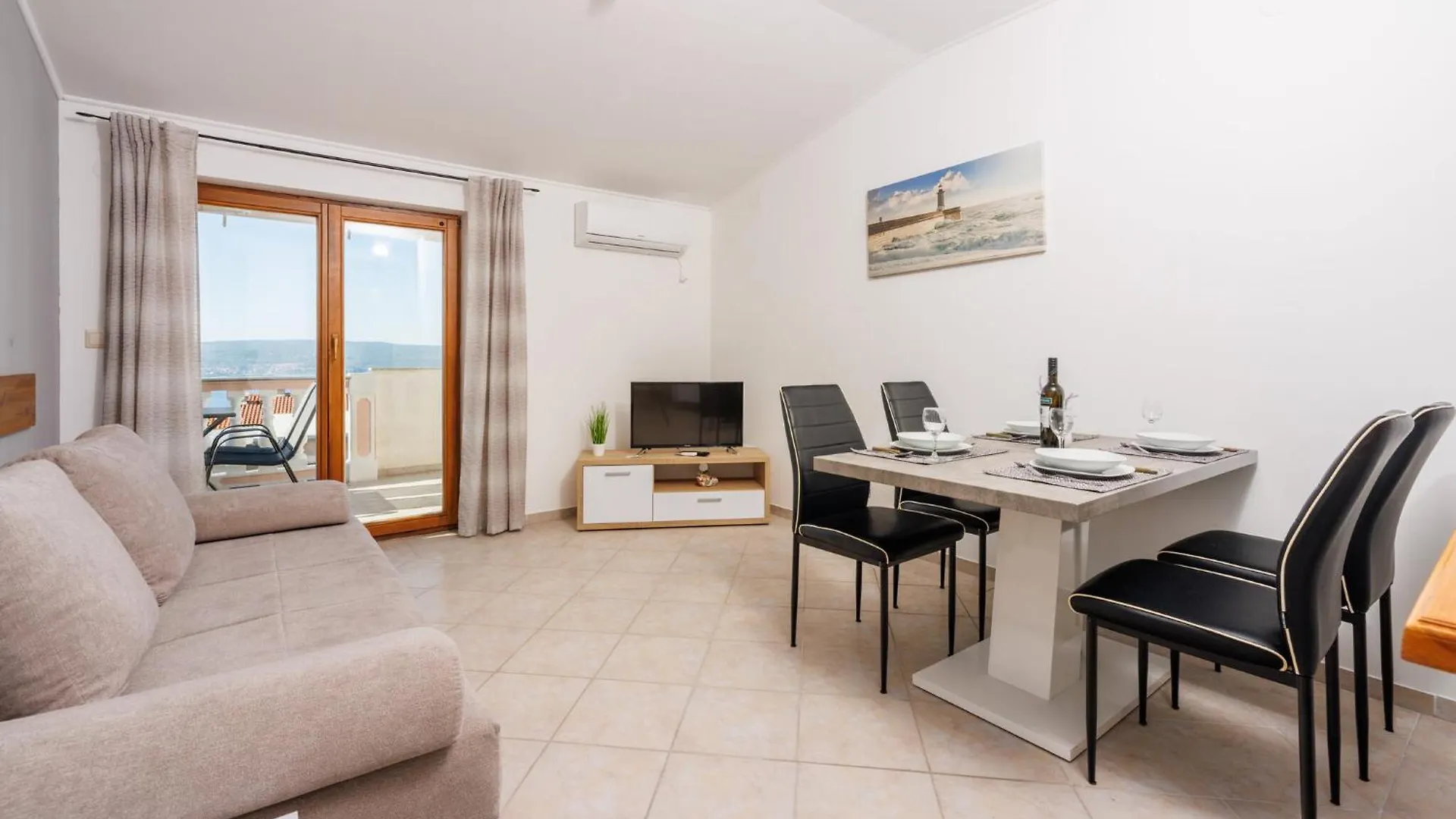 Nina Apartment Crikvenica 0*,  Croatia